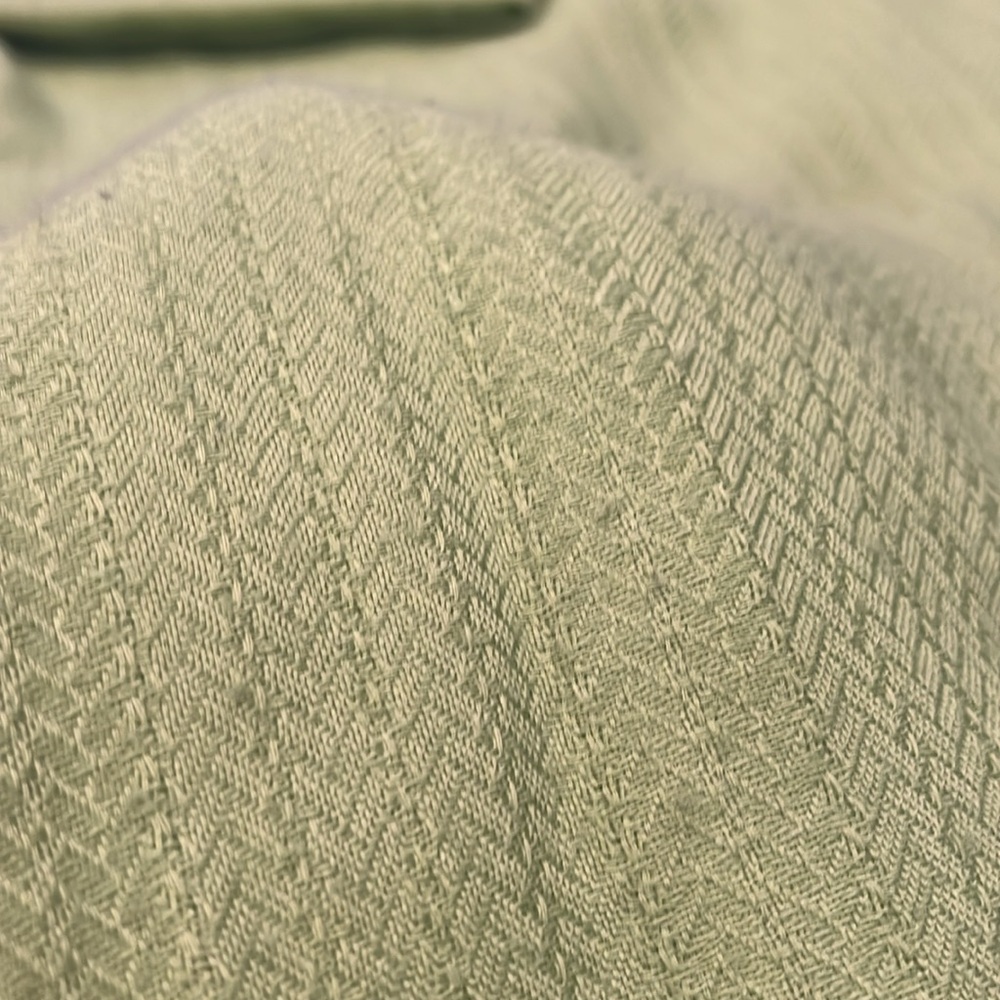 Hermès Ex Libris Lime Green Herringbone Cashmere and Silk 140cm Stole - Picture 2 of 5